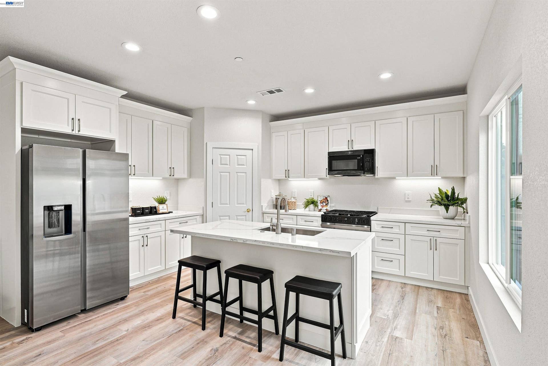 2722 Cowell Rd, Concord, CA 94518