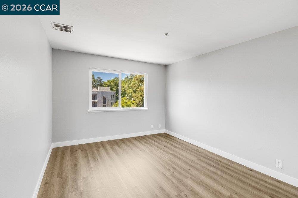 3173 Wayside Plaza, #301, Walnut Creek, CA 94597