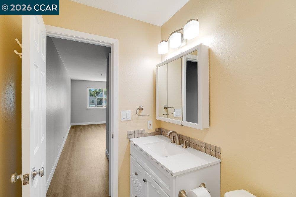 3173 Wayside Plaza, #301, Walnut Creek, CA 94597