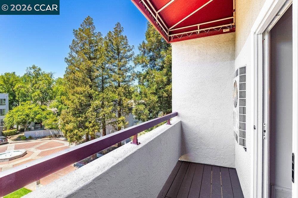 3173 Wayside Plaza, #301, Walnut Creek, CA 94597
