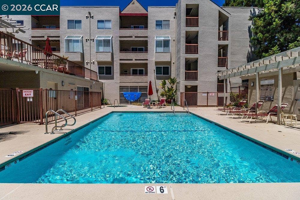 3173 Wayside Plaza, #301, Walnut Creek, CA 94597