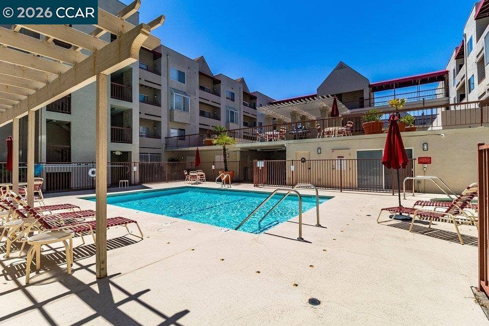 3173 Wayside Plaza, #301, Walnut Creek, CA 94597