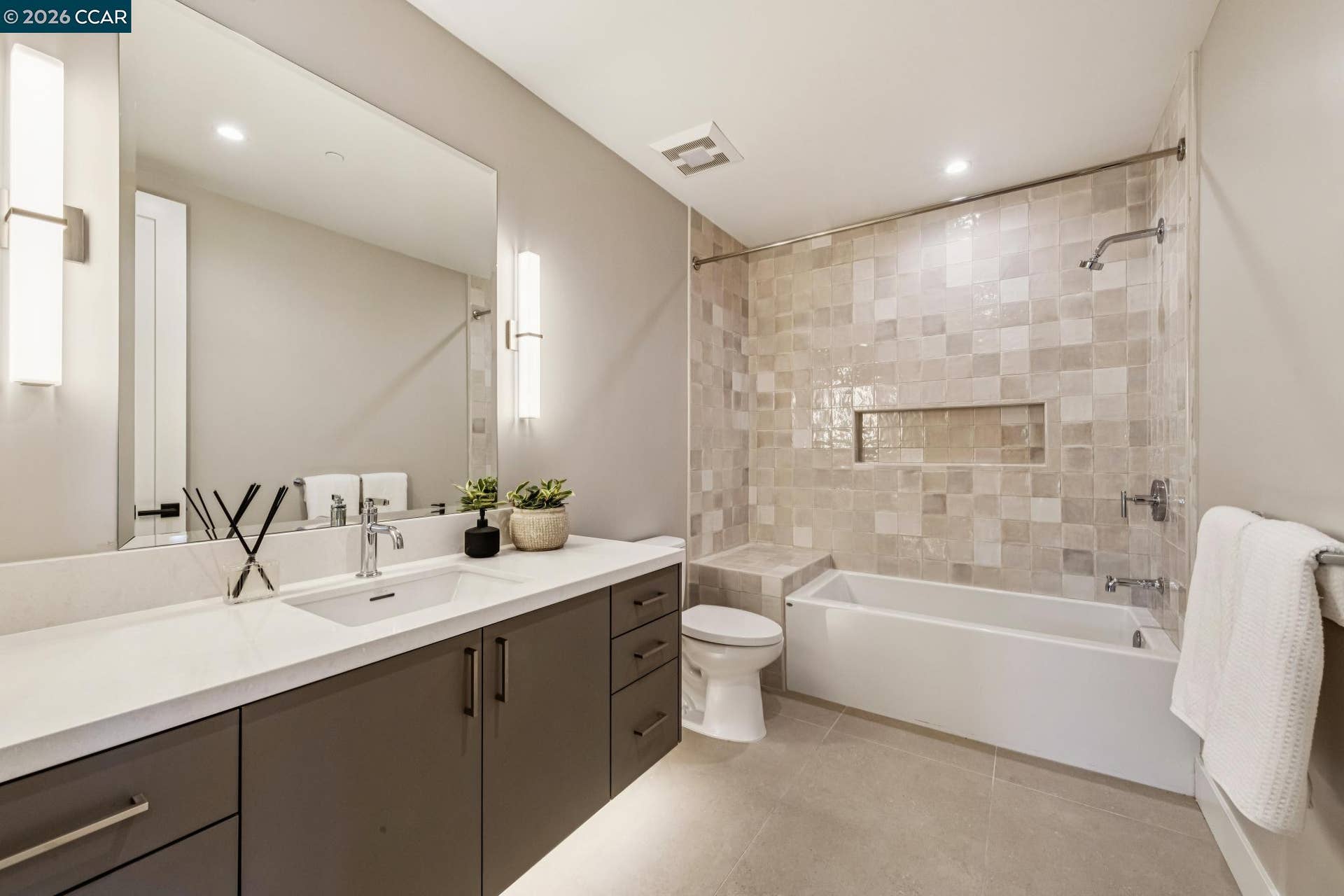 375 W El Pintado, #302, Danville, CA 94526