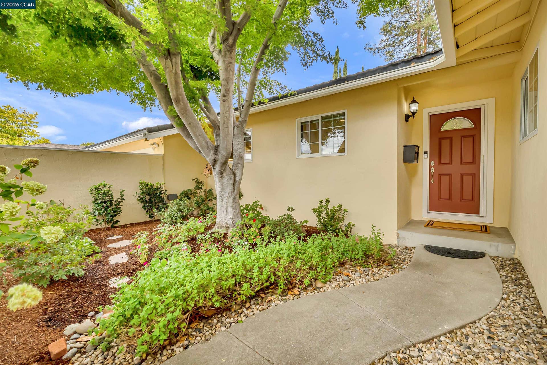 2330 Gill Port Ln, Walnut Creek, CA 94598
