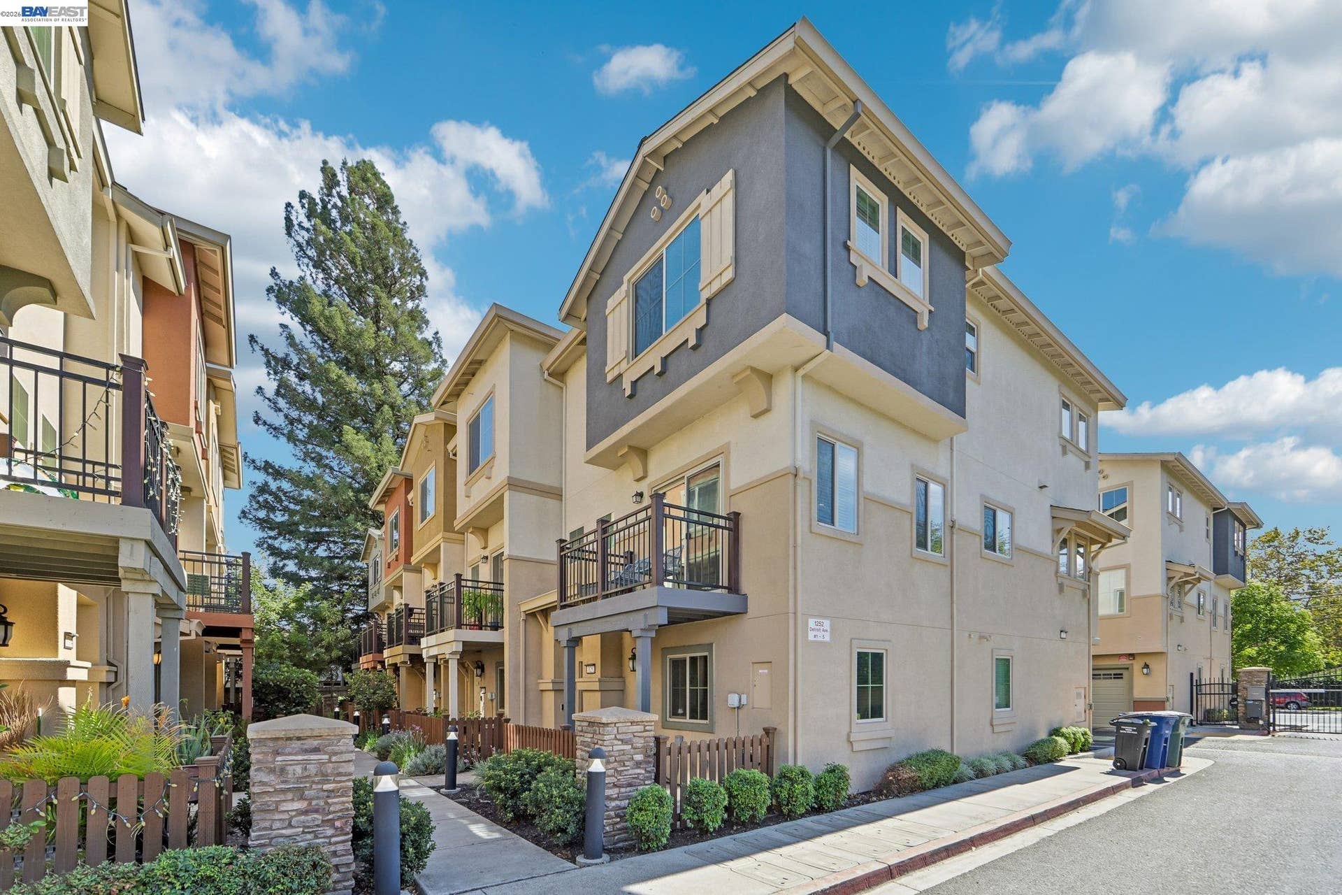 1252 Detroit Ave, #5, Concord, CA 94520