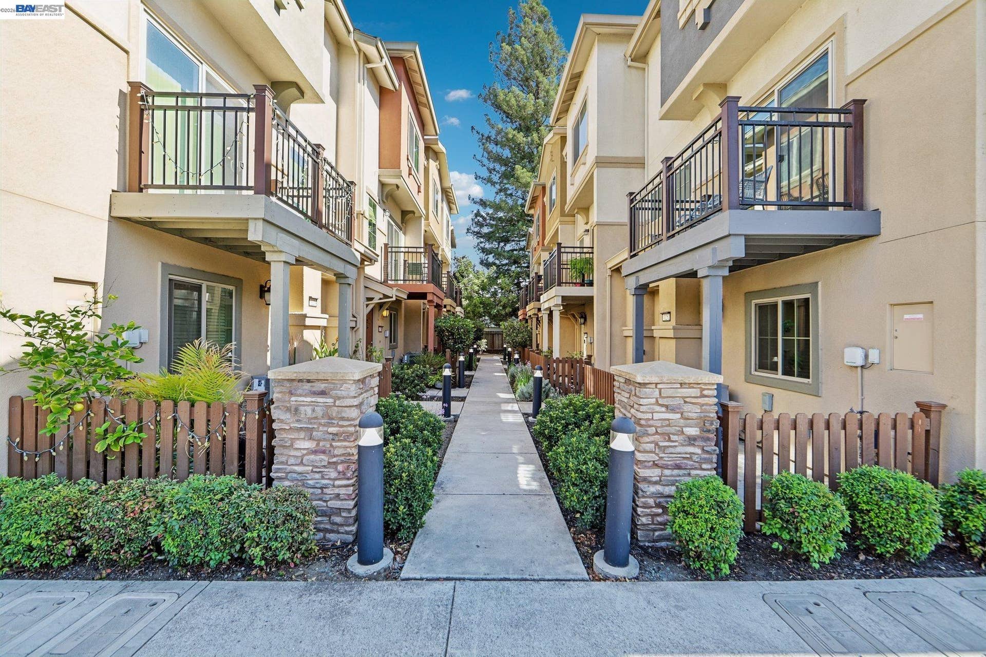 1252 Detroit Ave, #5, Concord, CA 94520