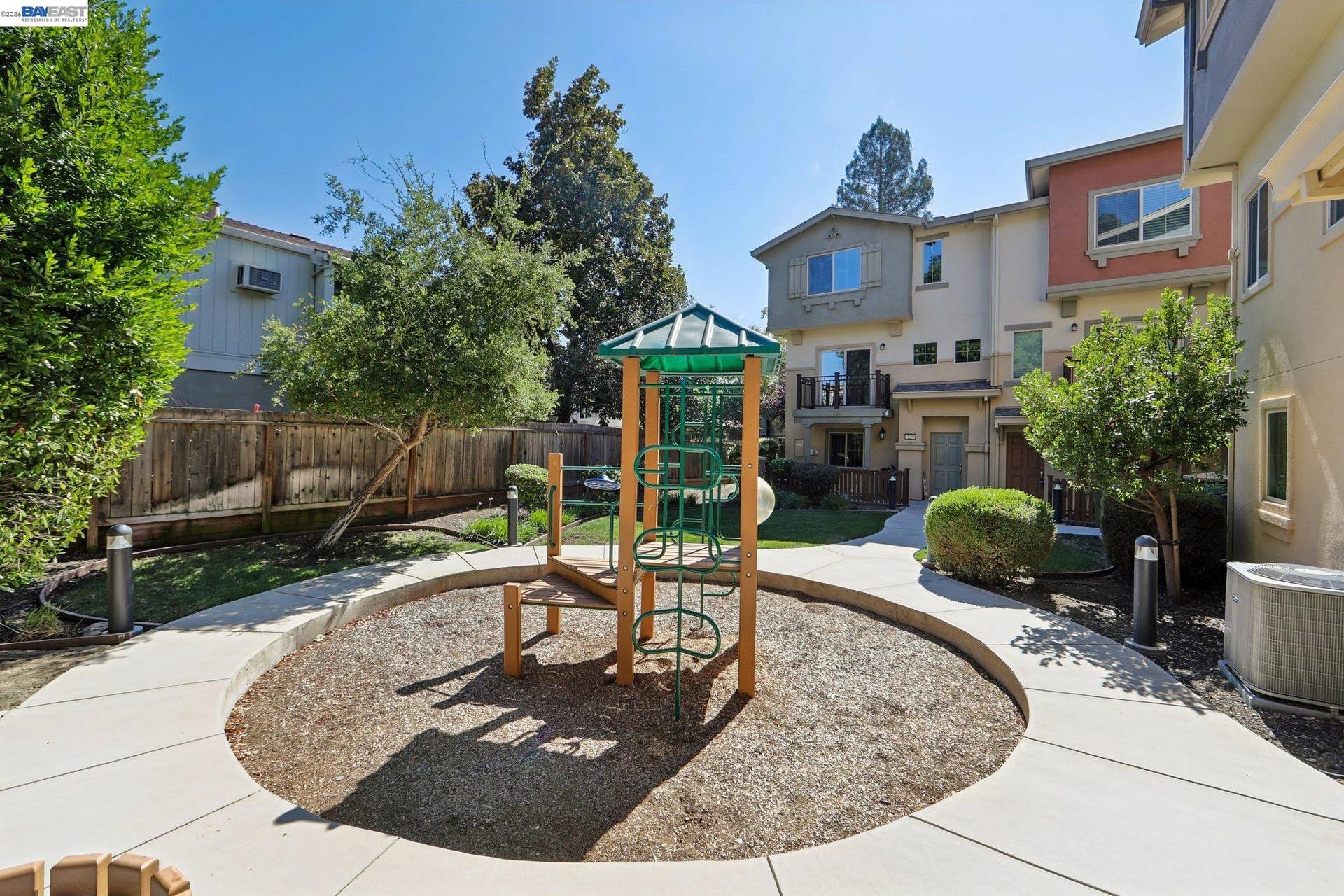 1252 Detroit Ave, #5, Concord, CA 94520