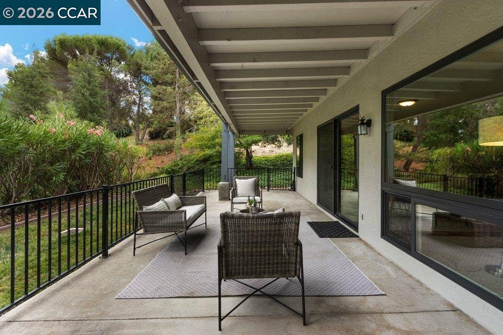 Expansive Patio