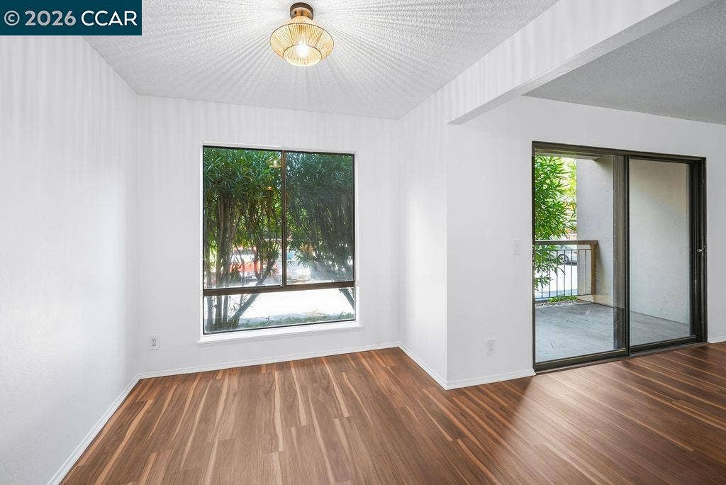 490 N Civic Dr, #102, Walnut Creek, CA 94596