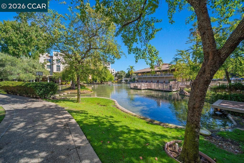490 N Civic Dr, #102, Walnut Creek, CA 94596