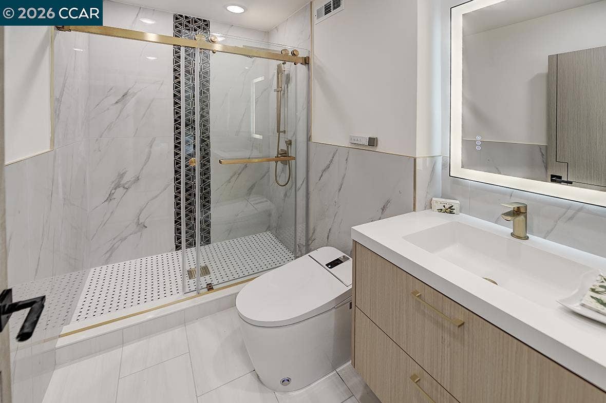 1221 Oakmont Dr, #2, Walnut Creek, CA 94595