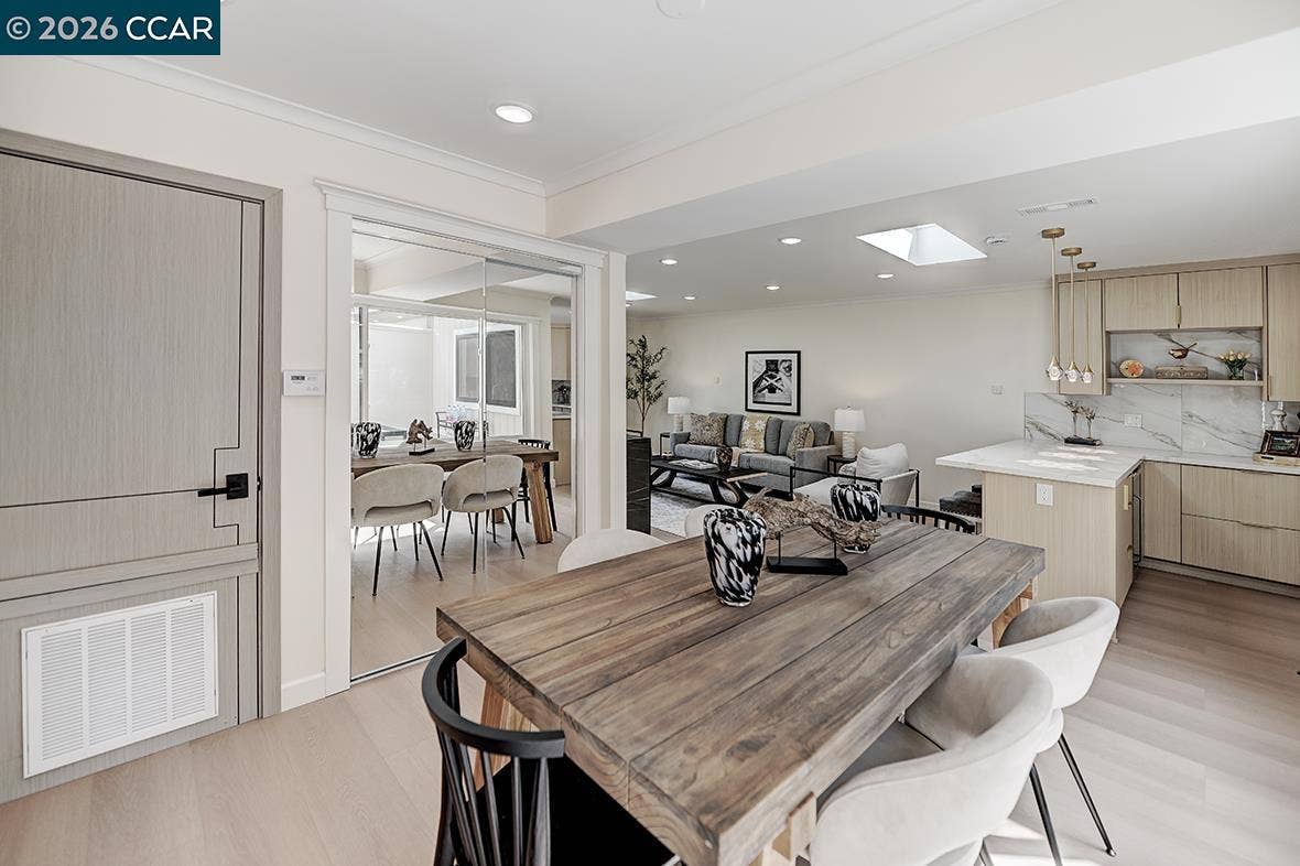 1221 Oakmont Dr, #2, Walnut Creek, CA 94595