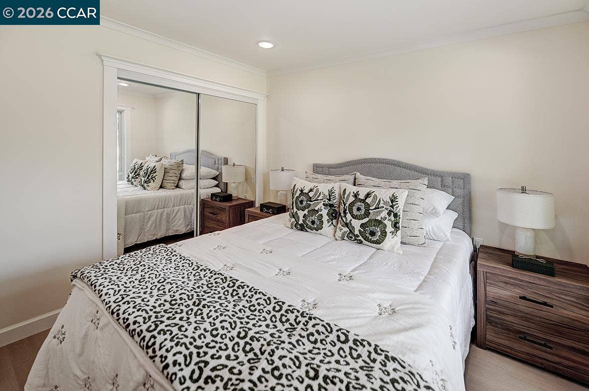 1221 Oakmont Dr, #2, Walnut Creek, CA 94595