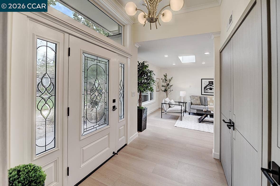 1221 Oakmont Dr, #2, Walnut Creek, CA 94595
