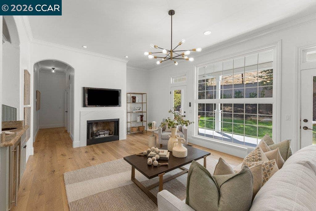 1822 Alameda Diablo, Diablo, CA 94528