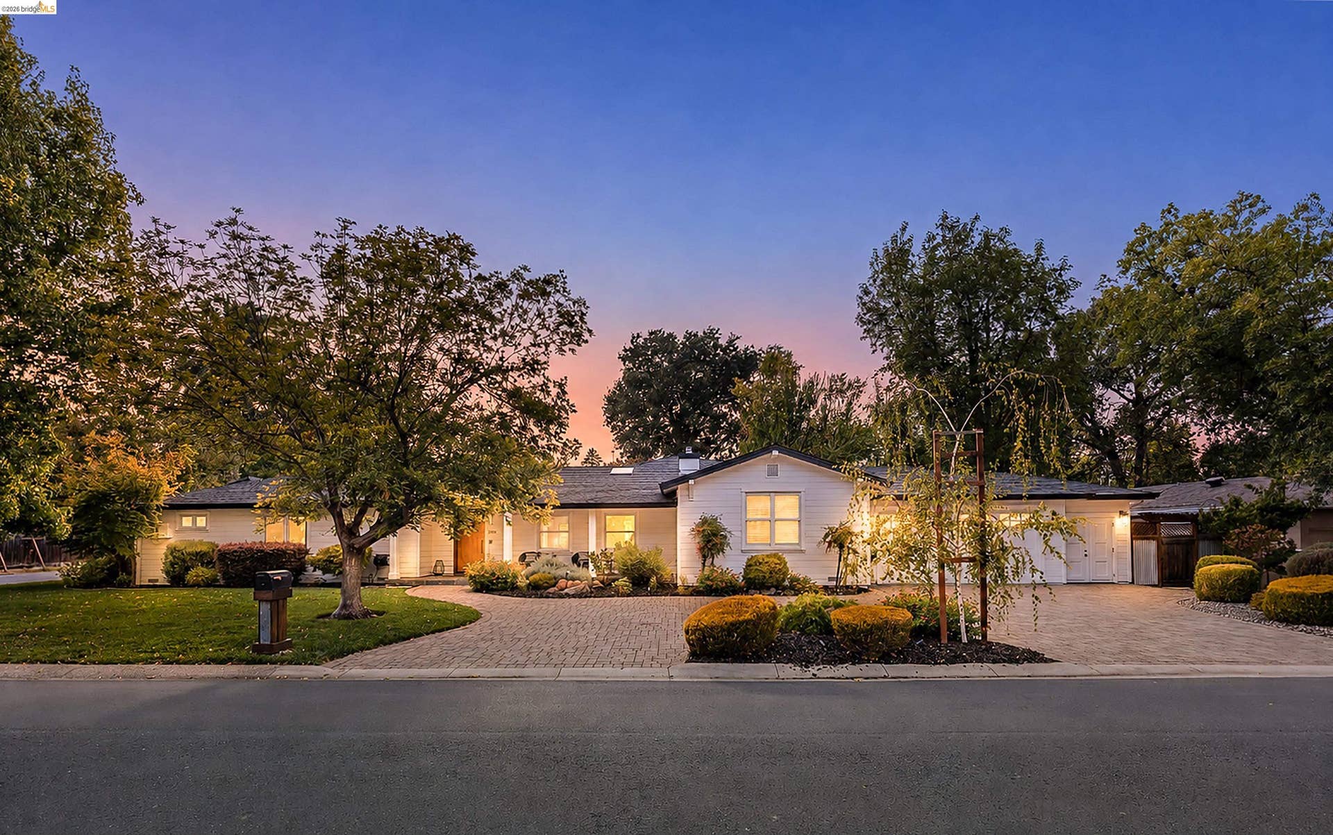 280 Stevenson Dr, Pleasant Hill, CA 94523