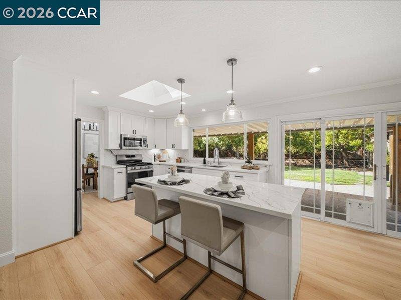 3002 Deerpark Dr, Walnut Creek, CA 94598