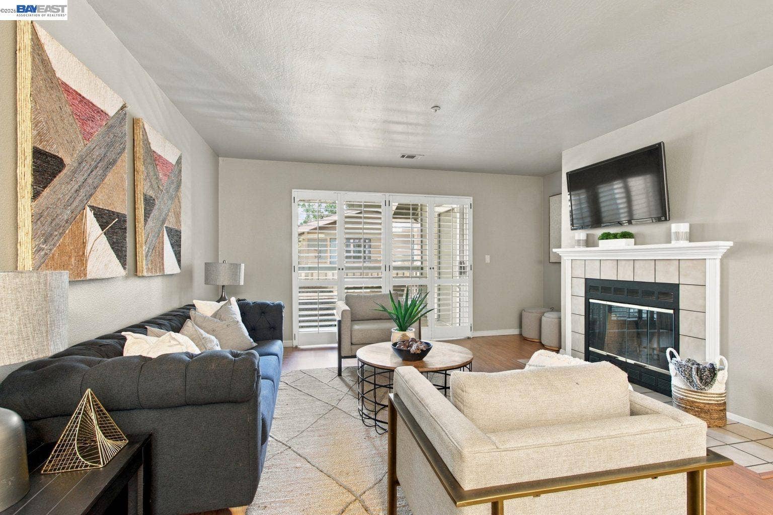 2627 Oak Rd, #B, Walnut Creek, CA 94597