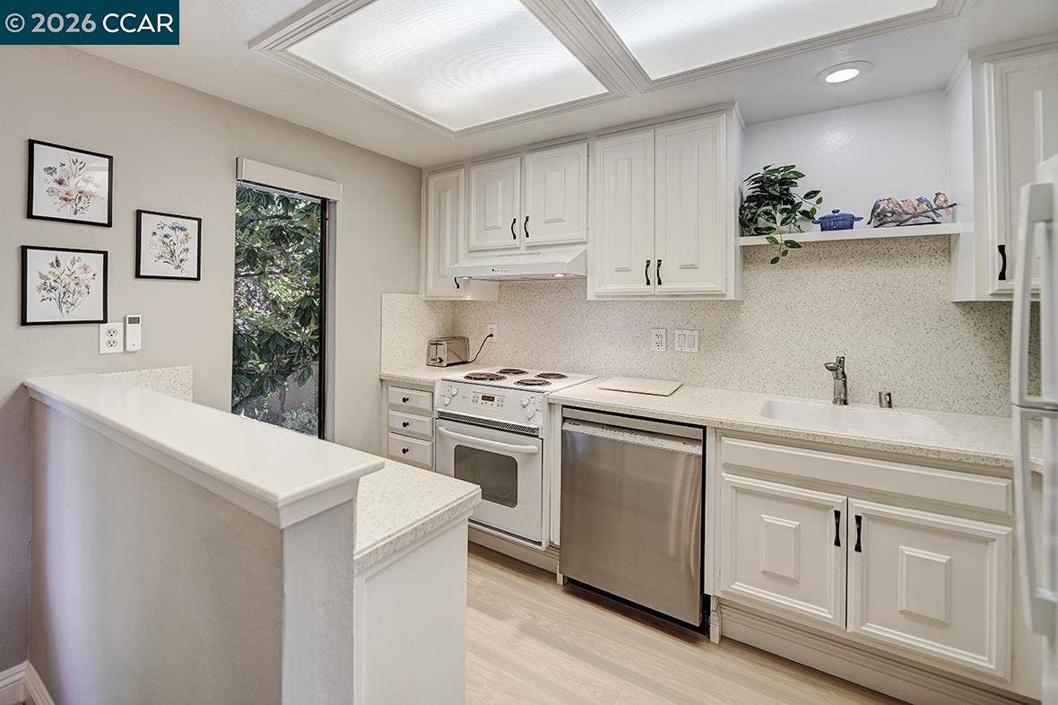 2716 Tice Creek, #1, Walnut Creek, CA 94595