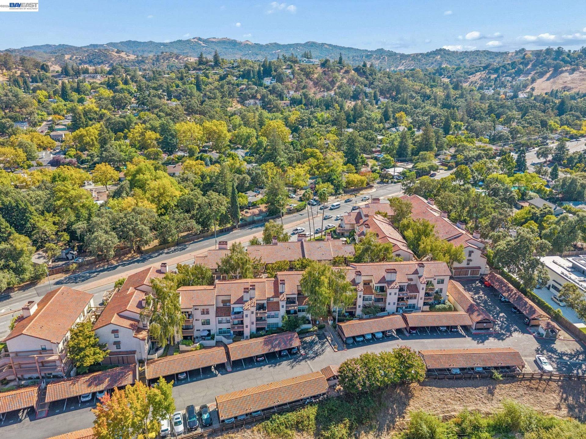 1225 S Villa Way, Walnut Creek, CA 94595