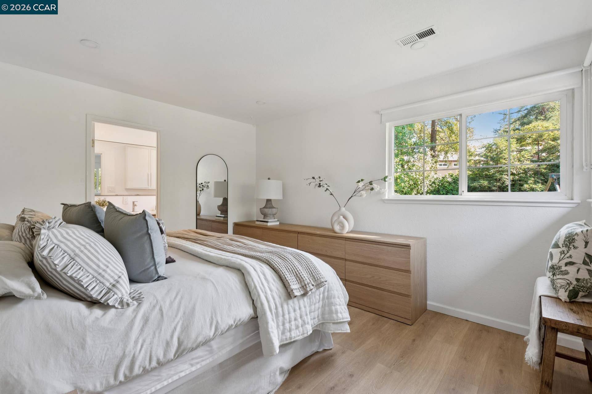 837 Tully Way, Concord, CA 94518