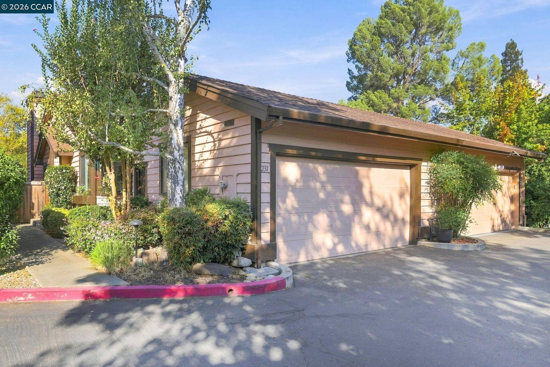 231 Charter Oak Cir, Walnut Creek, CA 94597