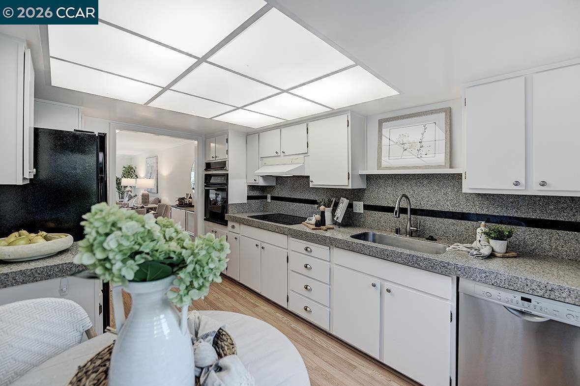 925 Terra California Dr, #2, Walnut Creek, CA 94595