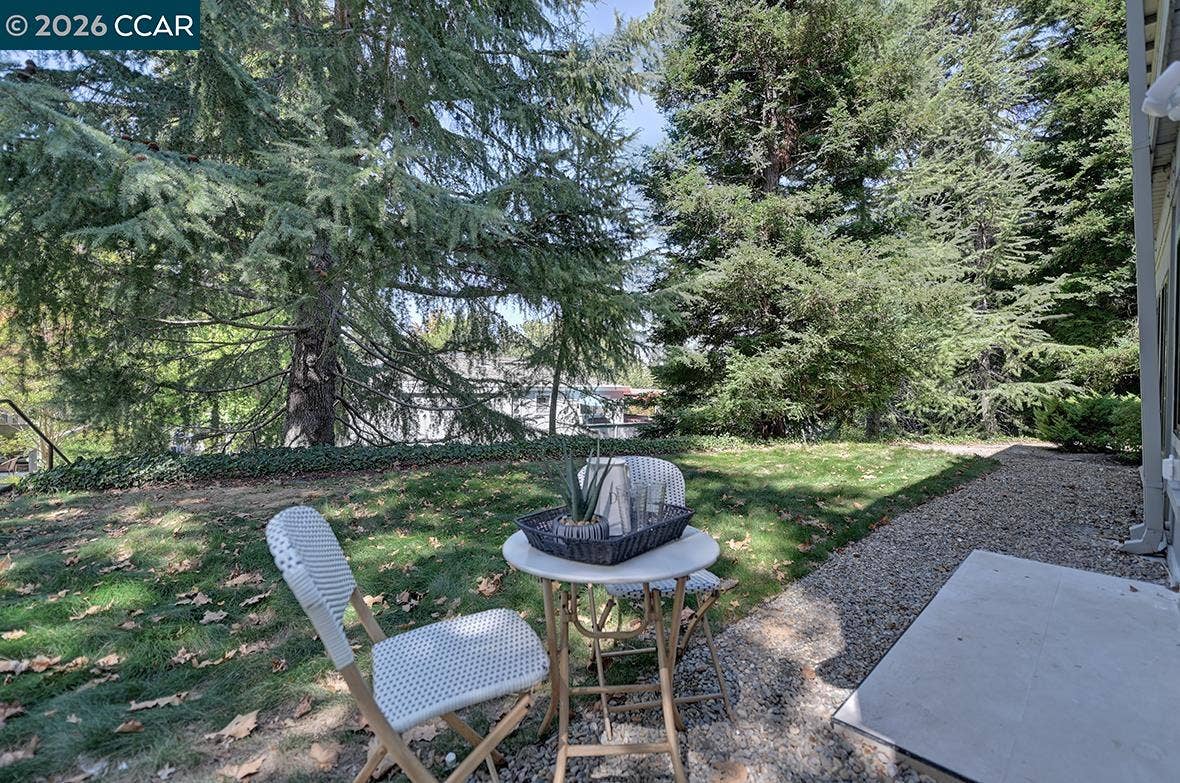 1140 Fairlawn Ct, #2, Walnut Creek, CA 94595