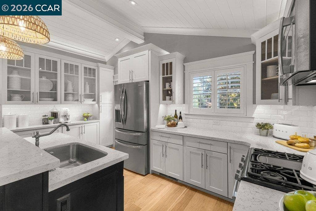 533 DIABLO ROAD, Danville, CA 94526