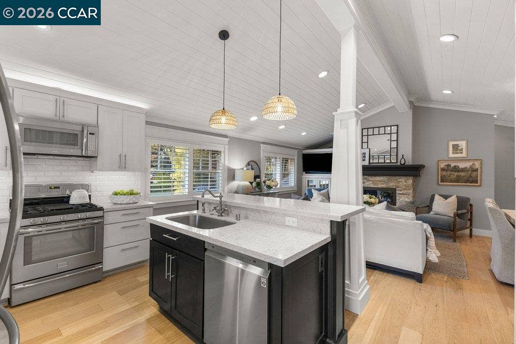 533 DIABLO ROAD, Danville, CA 94526
