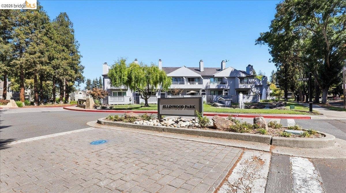 317 Rock Creek Way, Pleasant Hill, CA 94523