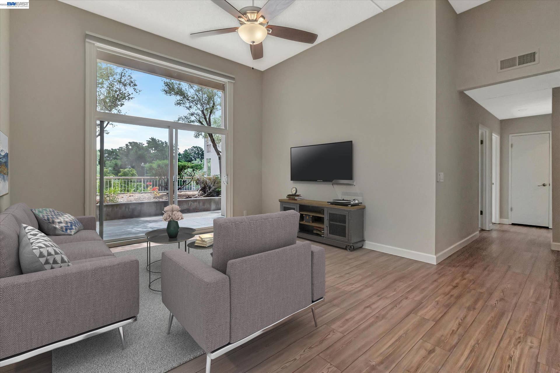 410 N Civic Dr, #302, Walnut Creek, CA 94596
