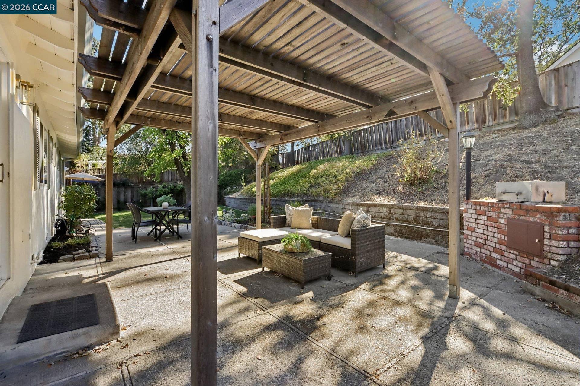 143 Montana Dr, Danville, CA 94526