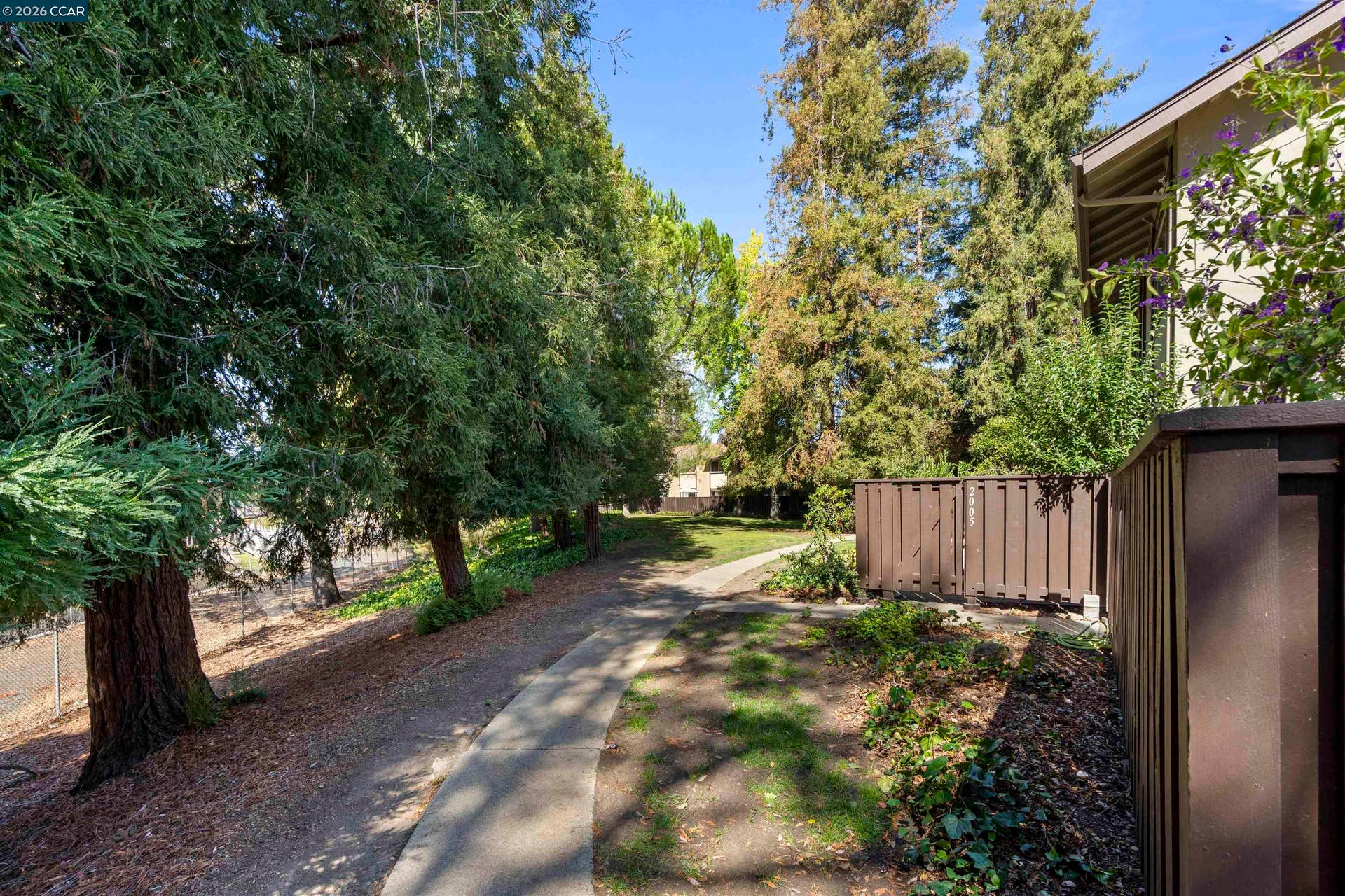 2001 Countrywood Ct, Walnut Creek, CA 94598