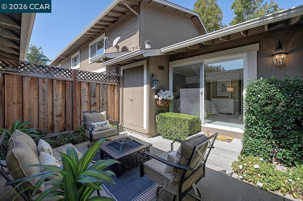 120 Lawnview Cir, Danville, CA 94526
