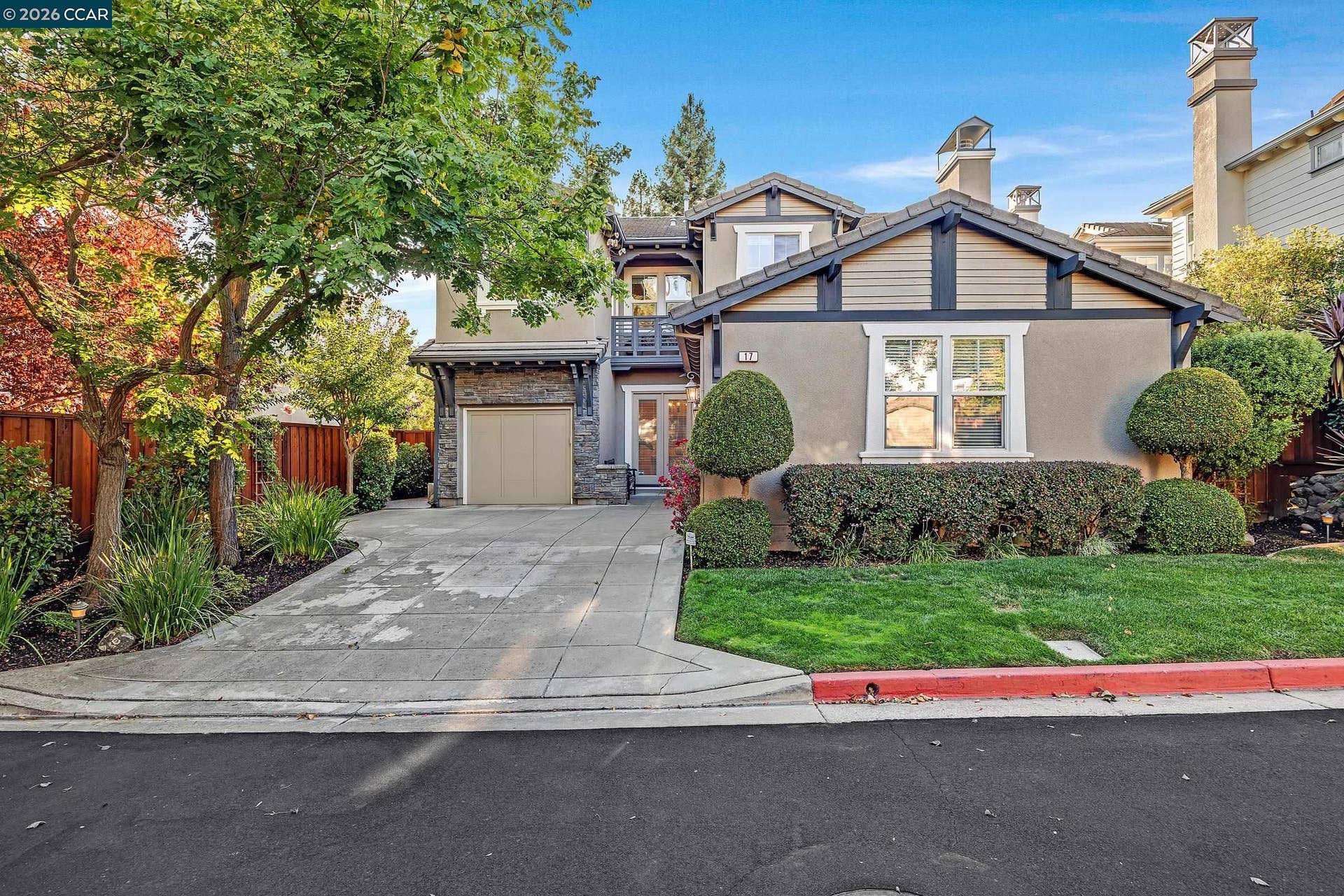 17 Pinewood Pl, Danville, CA 94506
