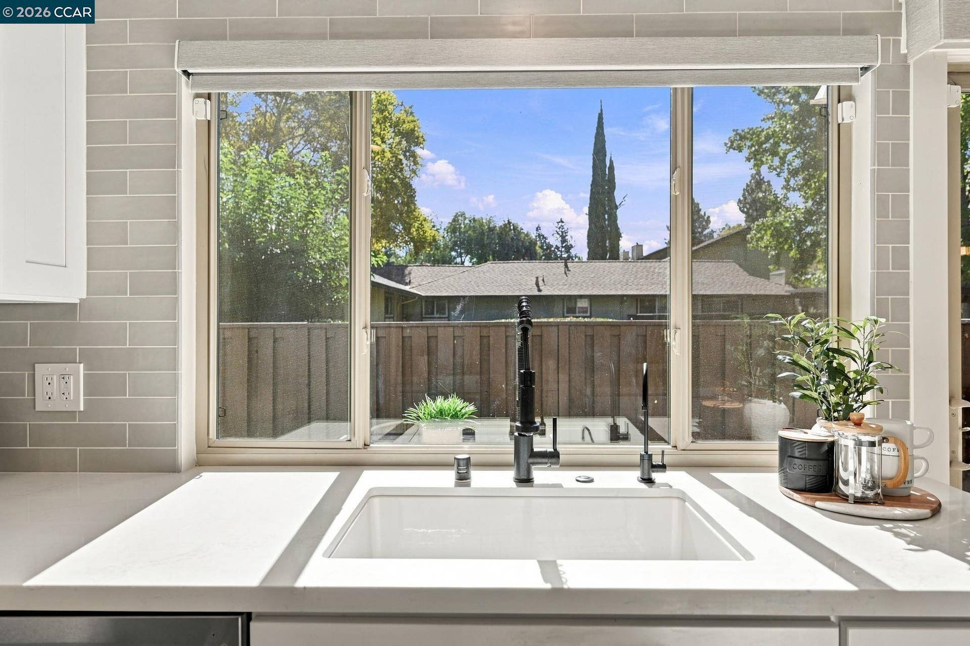 1592 Candelero Dr, Walnut Creek, CA 94598