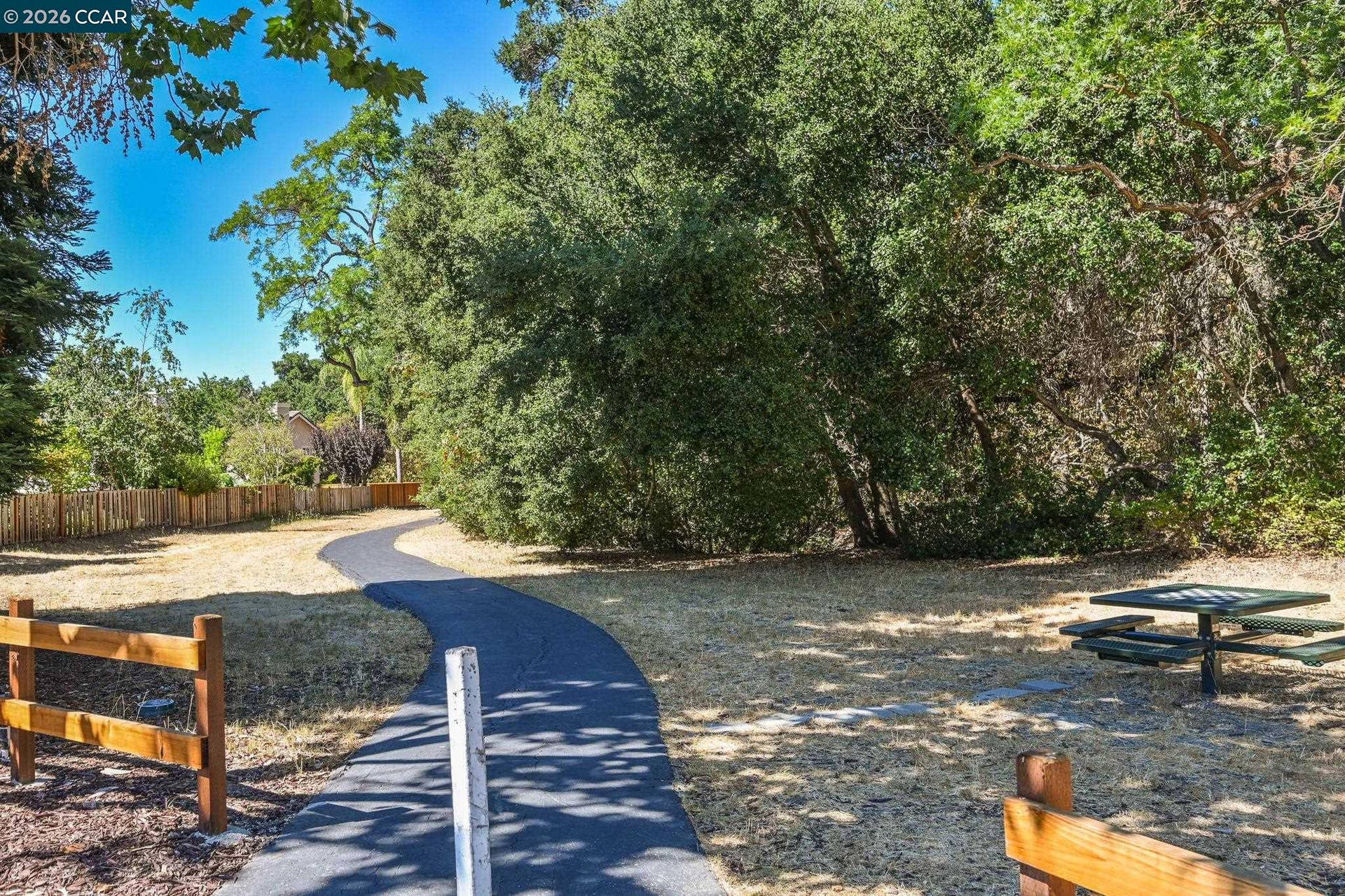421 Stoneybrook Ct, Danville, CA 94506