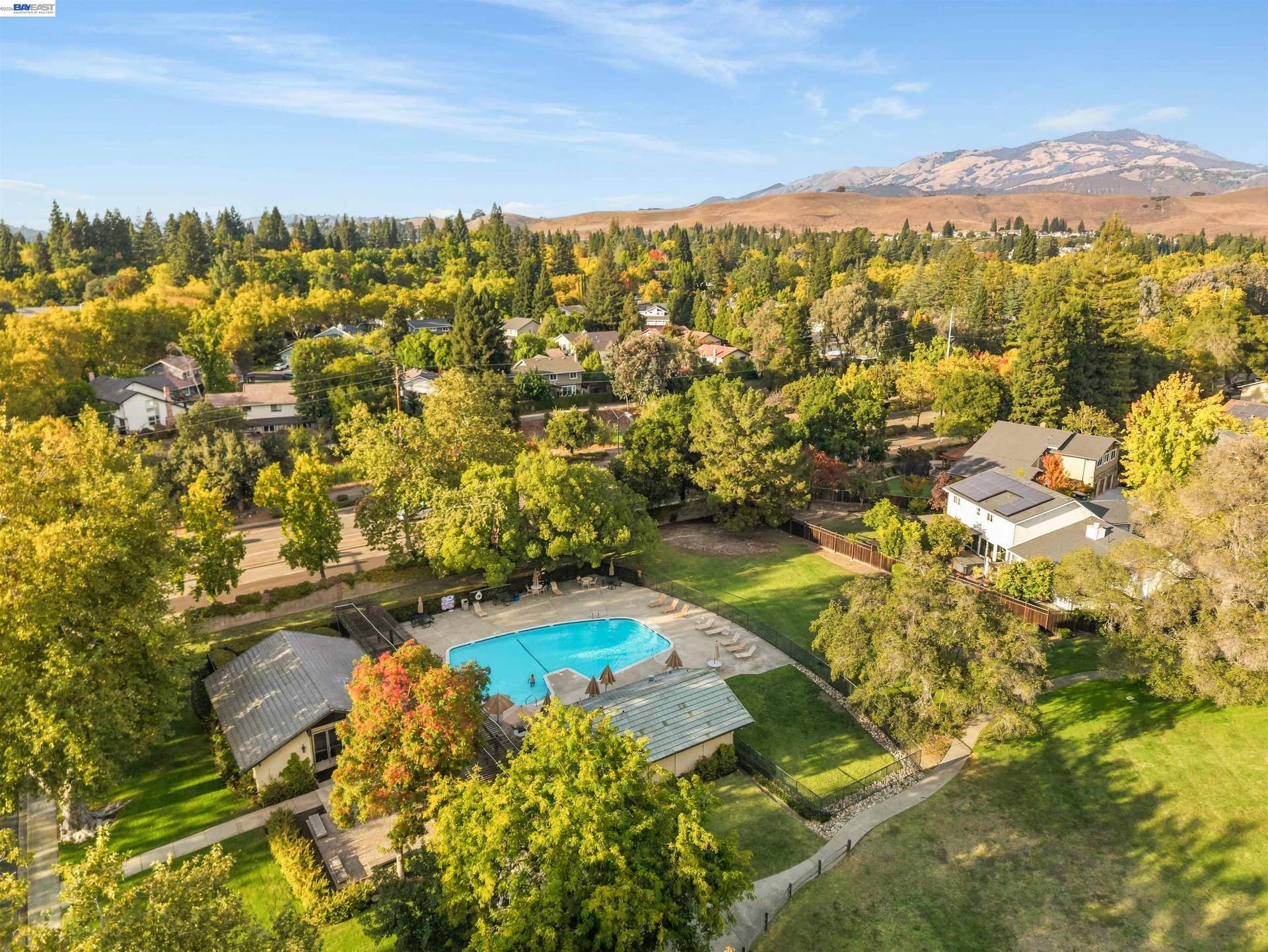 80 Leeds Ct E, Danville, CA 94526