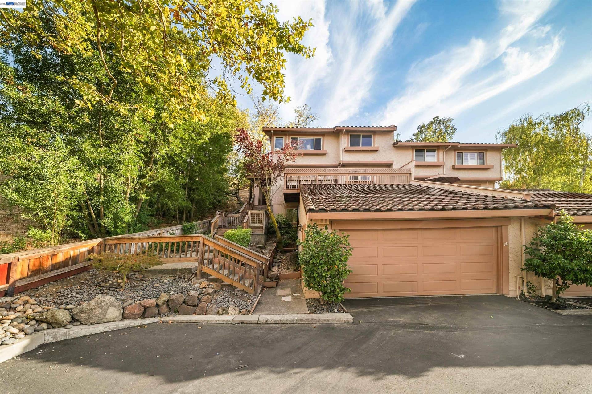 80 Leeds Ct E, Danville, CA 94526