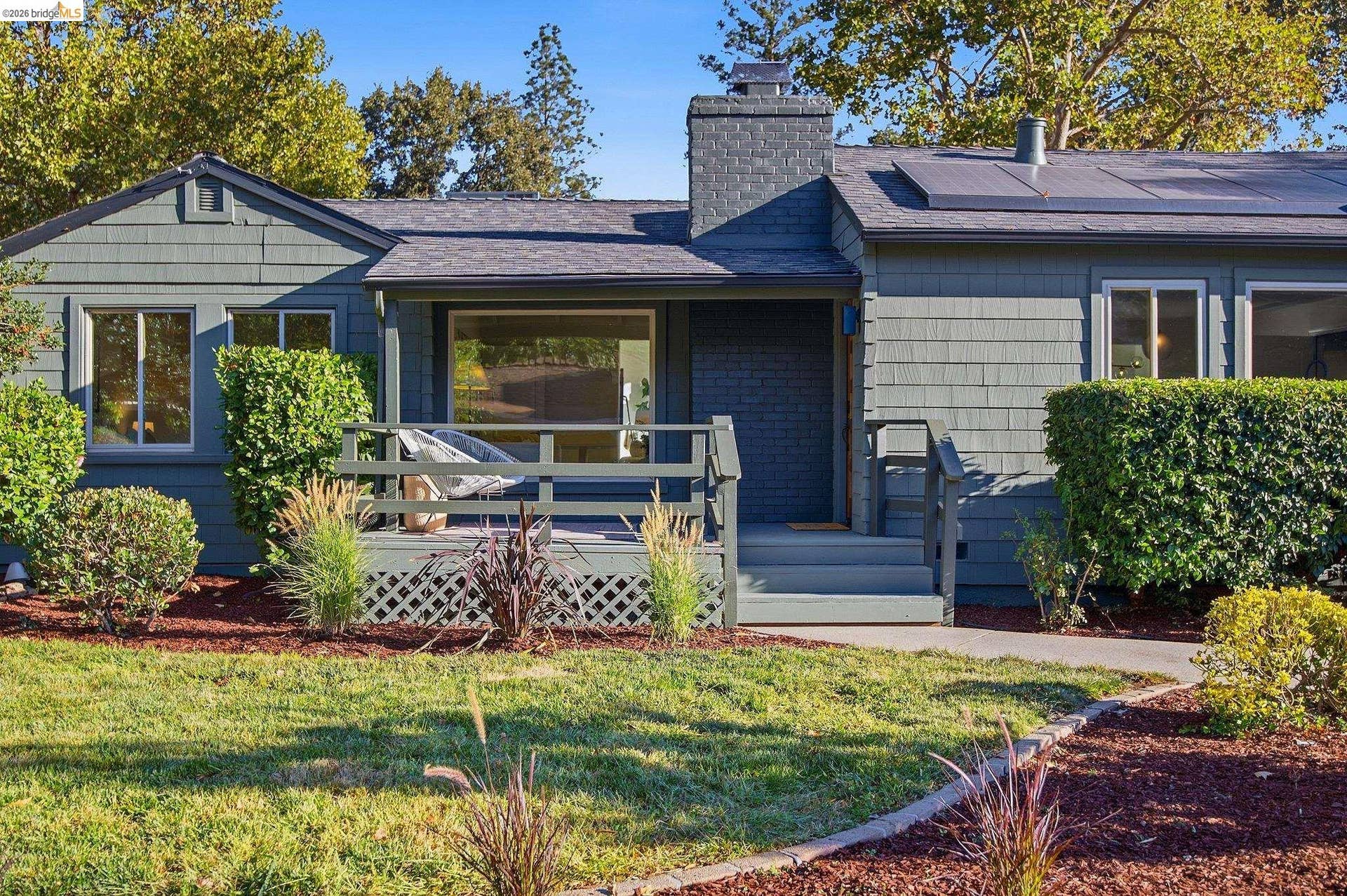 925 Juanita Dr, Lafayette, CA 94595