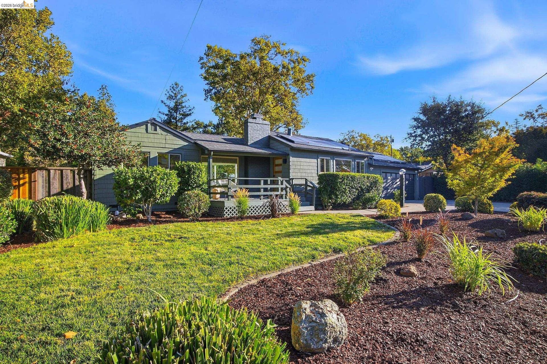 925 Juanita Dr, Lafayette, CA 94595