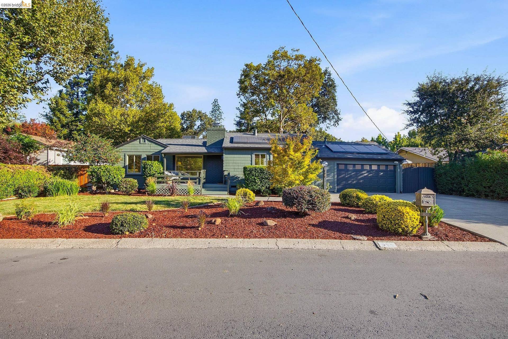 925 Juanita Dr, Lafayette, CA 94595