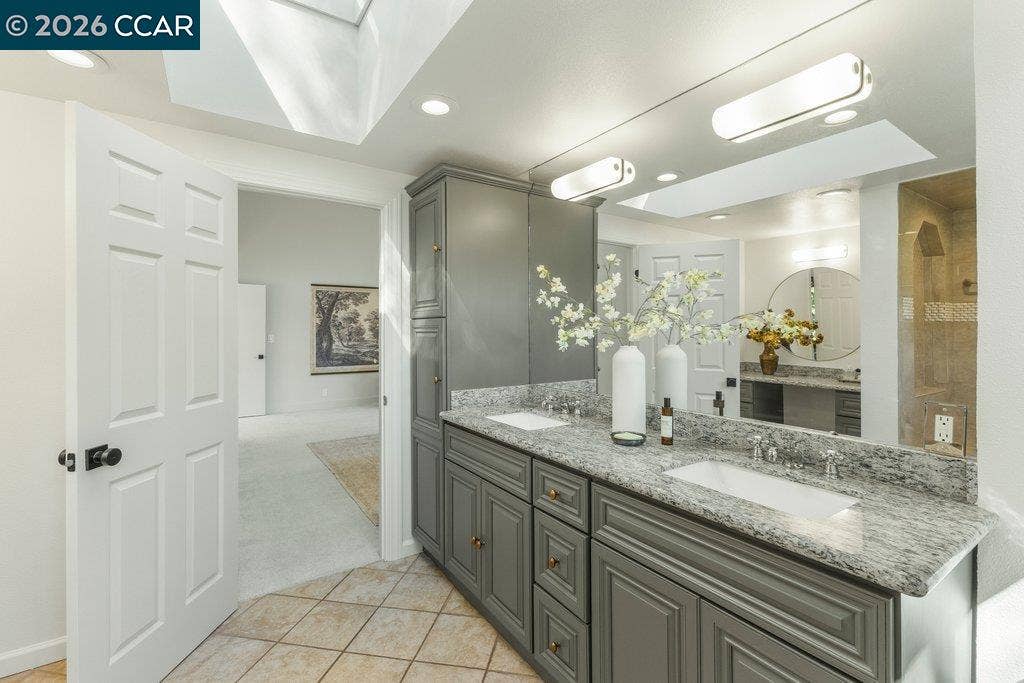 500 Monarch Ridge Dr, Walnut Creek, CA 94597