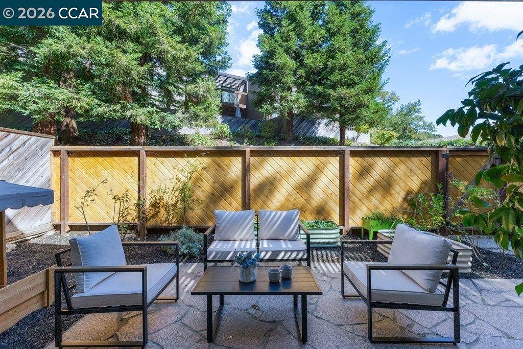 500 Monarch Ridge Dr, Walnut Creek, CA 94597