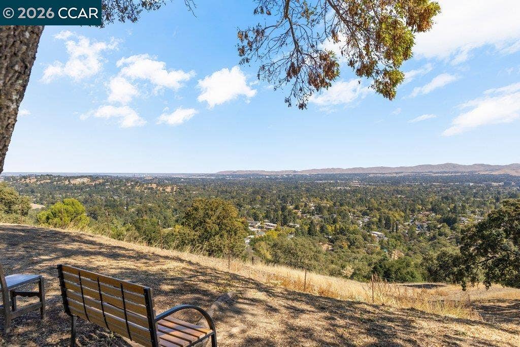 500 Monarch Ridge Dr, Walnut Creek, CA 94597