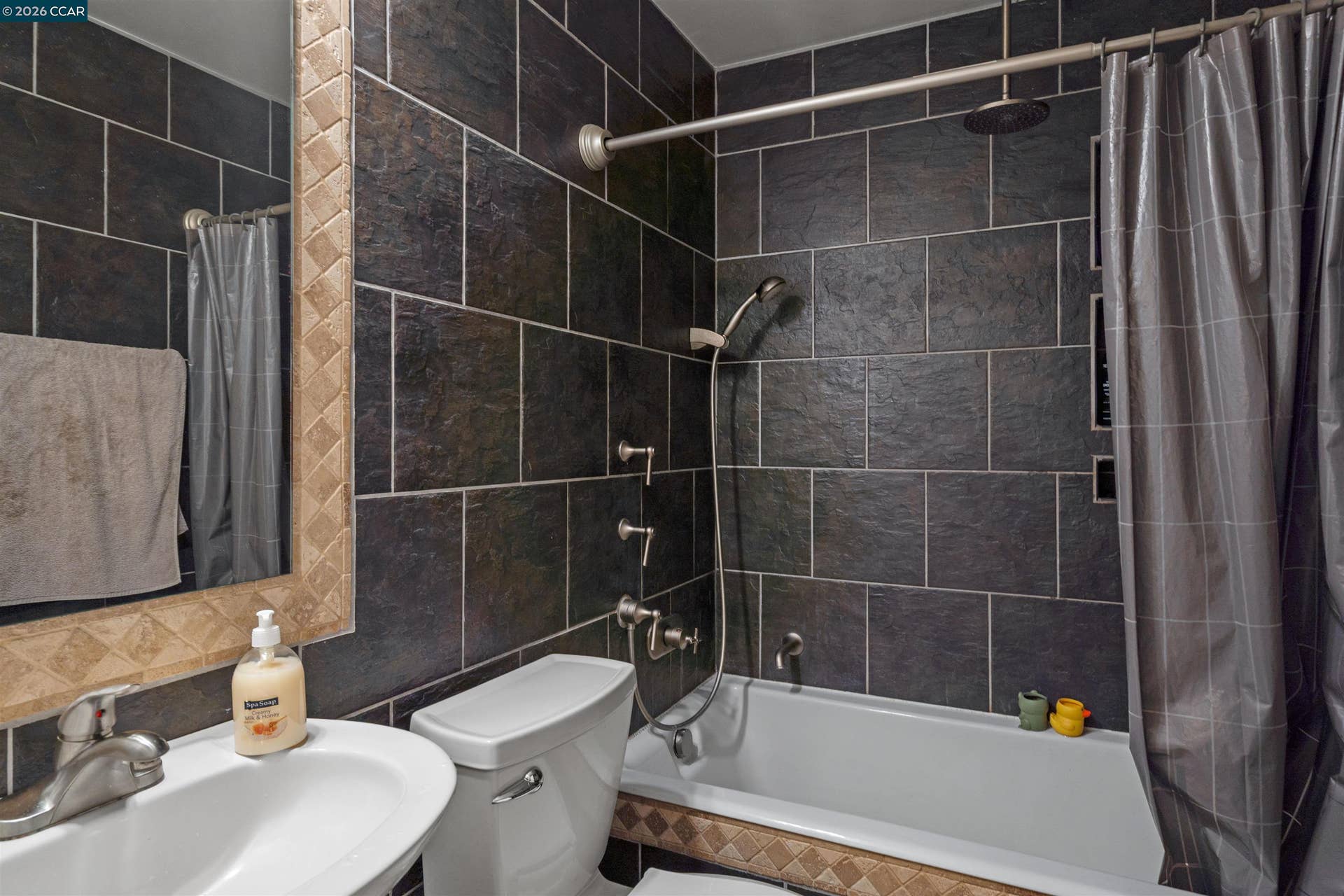 460 N Civic Dr, #208, Walnut Creek, CA 94596