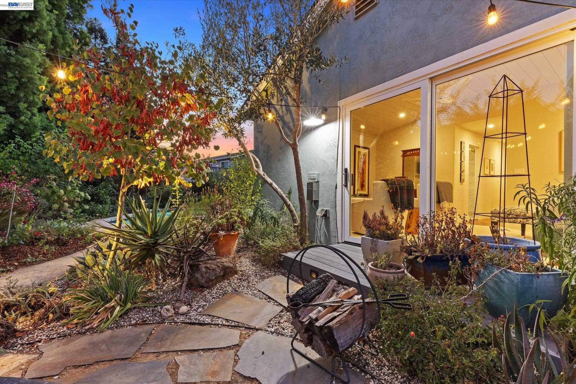 3425 Canfield Dr, Danville, CA 94526