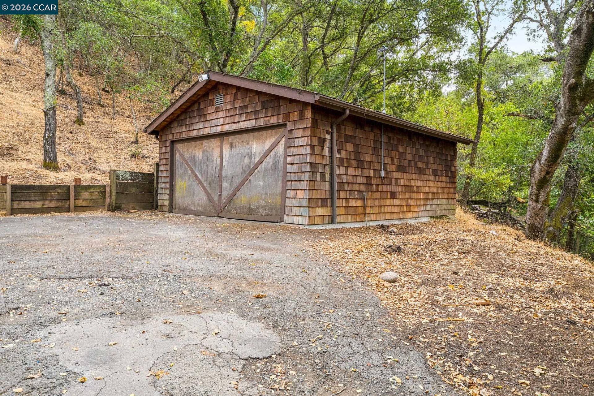 3471 Springhill Rd, Lafayette, CA 94549