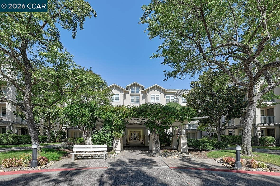 1860 Tice Creek Dr, #1218, Walnut Creek, CA 94595